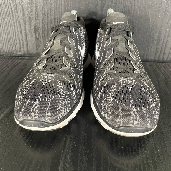 Nike FREE TR FIT 5 Women’s size 9 - Picture 5 of 10